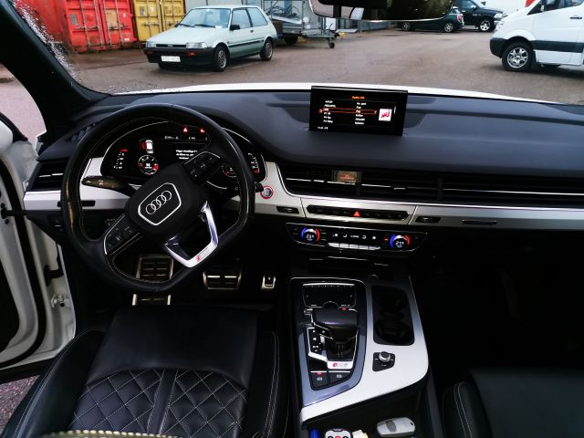 730242-25 Audi Q7 SQ7 4.0 TDI quattro (435hp) - 2018 (KEE275)