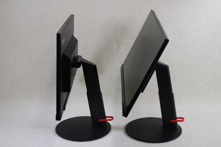 721188-12 Lenovo Thinkpad P1 (Gen 1) with hub and 2x monitors