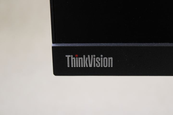 721188-15 Lenovo Thinkpad P1 (Gen 1) with hub and 2x monitors
