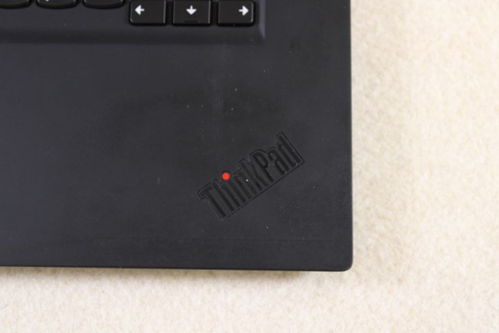 721188-6 Lenovo Thinkpad P1 (Gen 1) with hub and 2x monitors