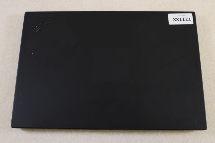 721188-8 Lenovo Thinkpad P1 (Gen 1) with hub and 2x monitors