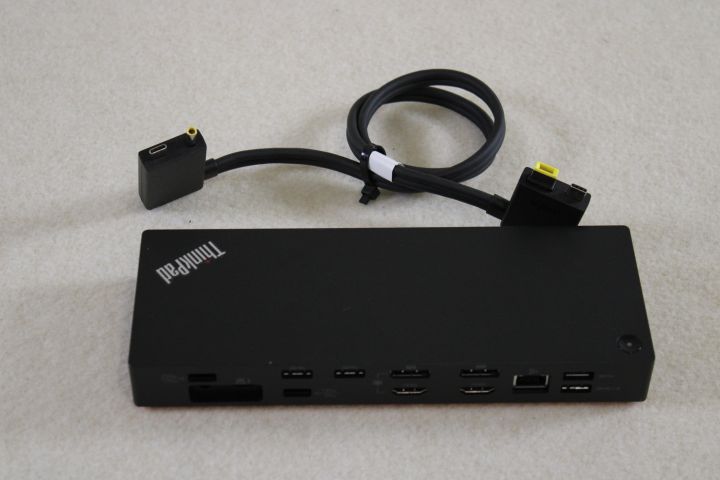 721188-17 Lenovo Thinkpad P1 (Gen 1) with hub and 2x monitors