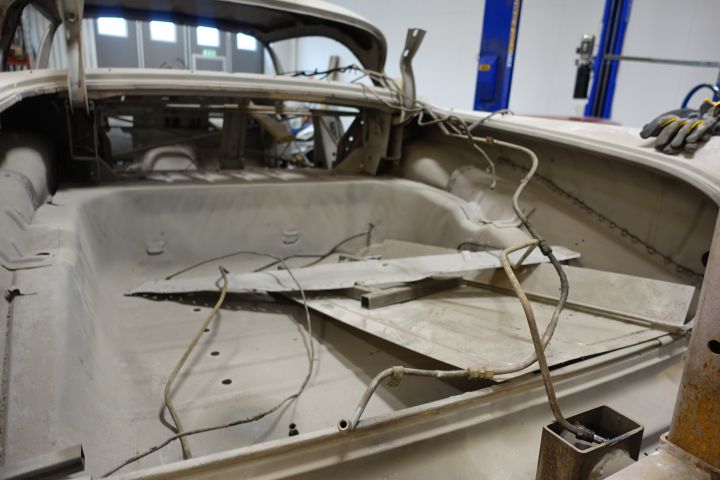 730769-14 Oldsmobile ninety-eight 1958 (updated information)