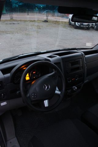 702361-29 Mercedes-Benz Sprinter 319 BlueTEC (190 hp, 108926 km) -2016