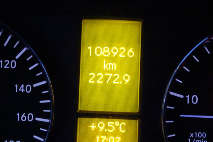 702361-33 Mercedes-Benz Sprinter 319 BlueTEC (190 hp, 108926 km) -2016