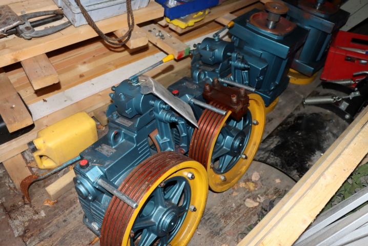 730797-8 2 pcs Lift machines Montanari M73