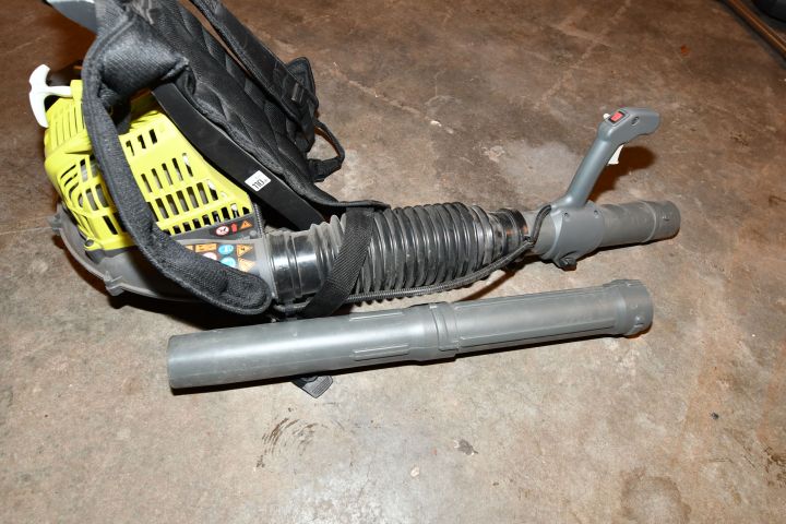 730900-4 Lövblås RYOBI powr XT