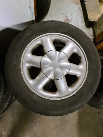 659668-3 4 st Michelin Sommardäck 185/65/R15