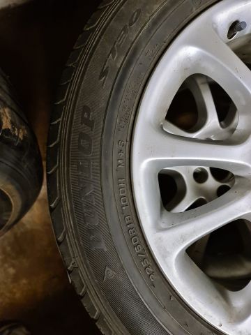 659676-3 2 Dunlopp summer tires 225/60/18 + 2 Falken Ziex 225/60/18