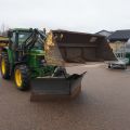 732154-8 John Deere 6110 SE 4WD 2002 with equipment (STG391)