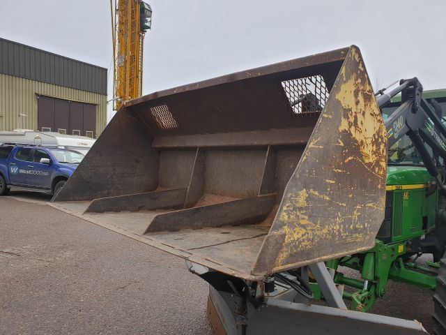 732154-20 John Deere 6110 SE 4WD 2002 with equipment (STG391)