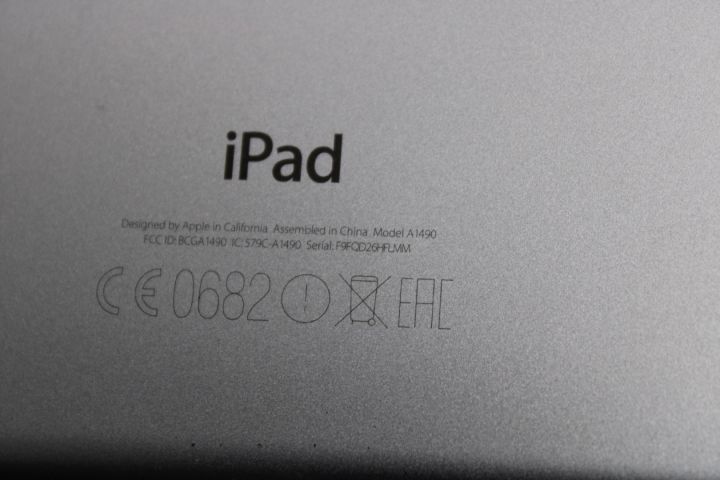 730959-5 Tablets 2 Apple iPad Air and iPad mini 2