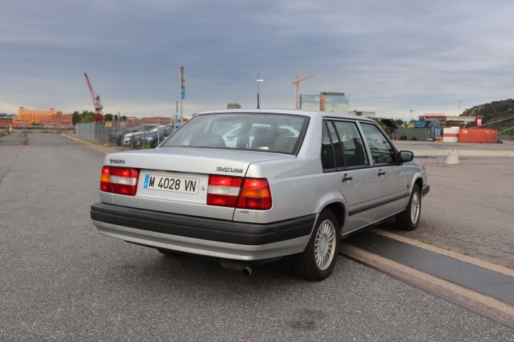 732387-5 Volvo 940 TD SE Exclusive -92