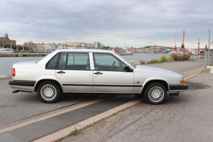 732387-6 Volvo 940 TD SE Exclusive -92