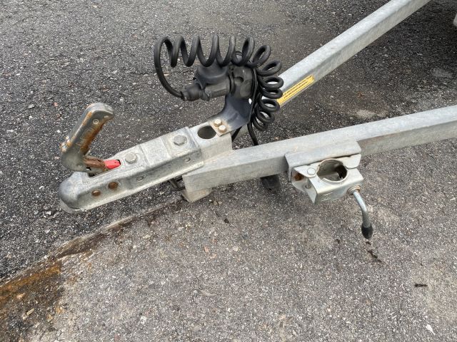 661484-3 Trailer with cover - Majava M 2526 LJ - CWJ099