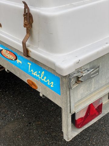 661484-11 Trailer with cover - Majava M 2526 LJ - CWJ099