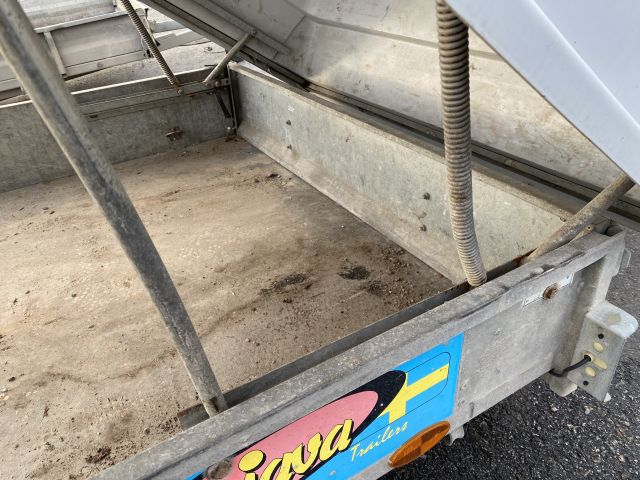 661484-22 Trailer with cover - Majava M 2526 LJ - CWJ099