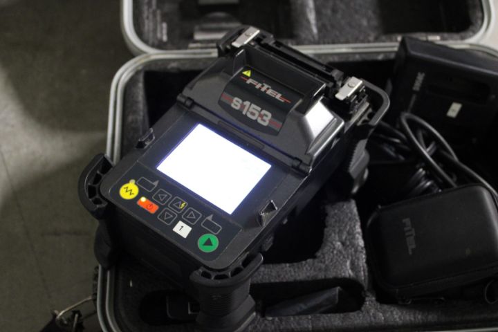 731529-4 Fiber welding Fitel Fusion Splicer S153A