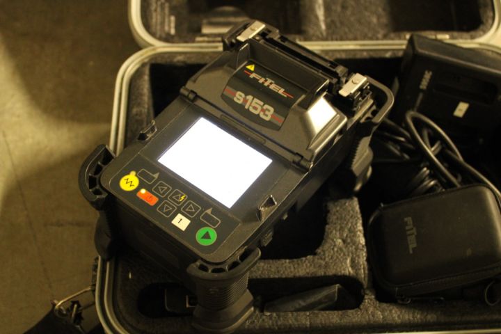 731529-5 Fiber welding Fitel Fusion Splicer S153A