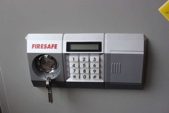 730925-3 Safe Leeco ES-20XPL