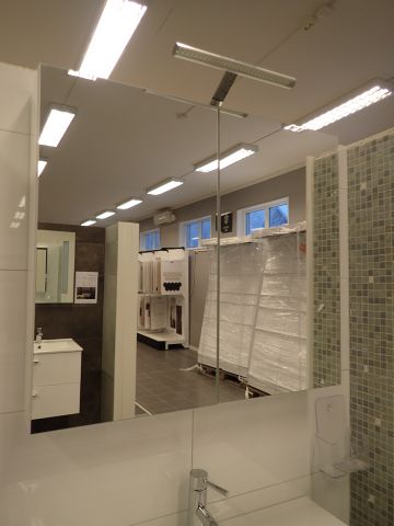 576498-9 Badrumsinredning Milano högblank vit 80cm