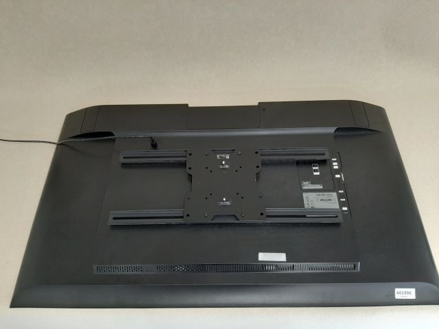 661984-22 TV / Monitor x3 - Samsung 49 "2pcs & Samsung 32" 1st (defective screens)