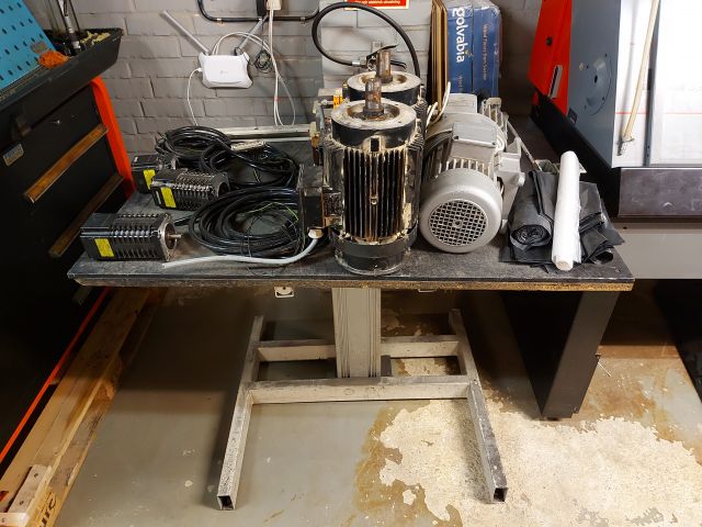 733834-4 Cutter EMCO MC 90