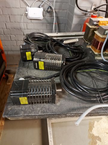 733834-5 Cutter EMCO MC 90