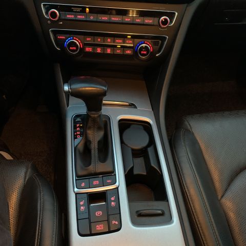 731657-36 Kia Optima Sport Wagon Plug-in Hybrid automatic -2018 (205hp, 109801km)