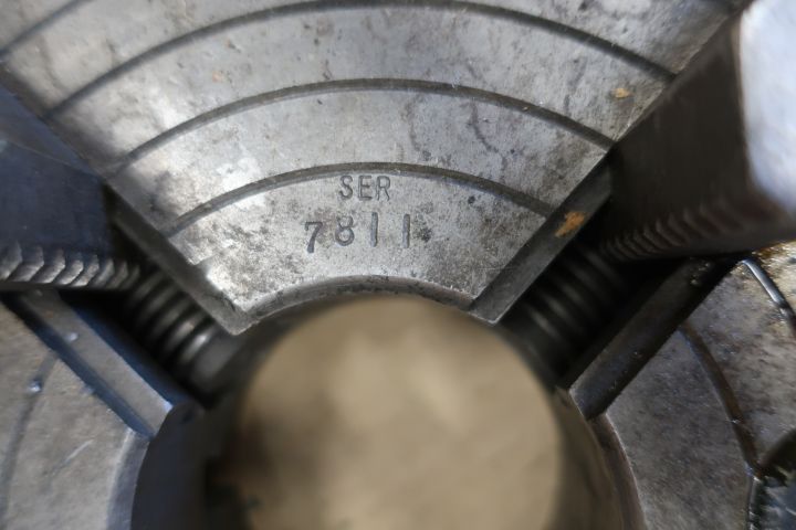 718420-4 Chuck, Bergmans 1800