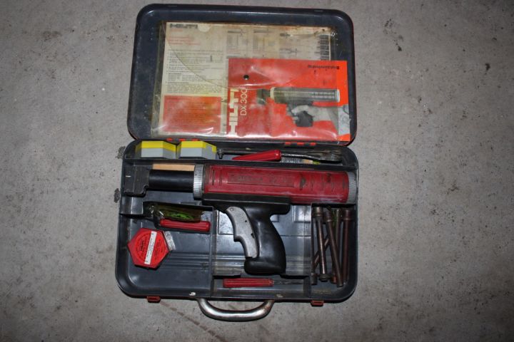 716185-1 Bolt pistol, Hilti DX-300