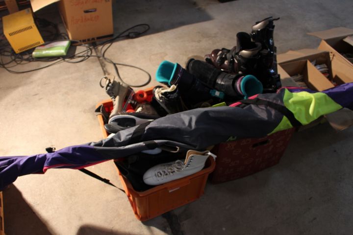 716202-1 Skis, salomon, roller skates, rollerblades, skates etc.