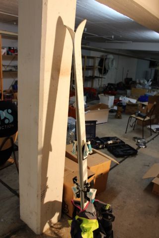 716202-2 Skis, salomon, roller skates, rollerblades, skates etc.