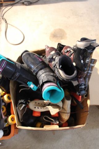 716202-7 Skis, salomon, roller skates, rollerblades, skates etc.