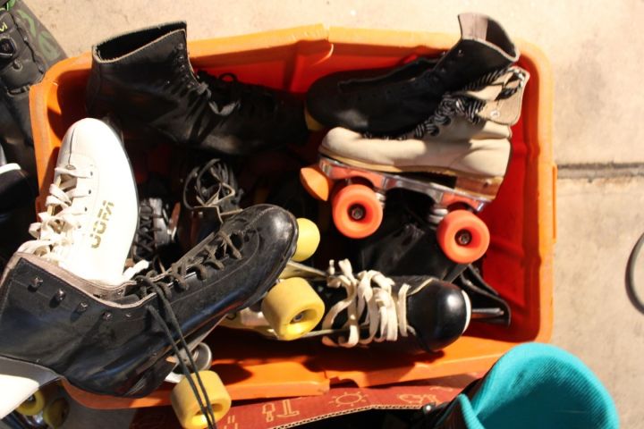 716202-9 Skis, salomon, roller skates, rollerblades, skates etc.