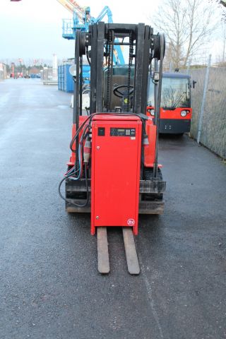 674265-2 Counterweight truck Clark Cem 25 -1998