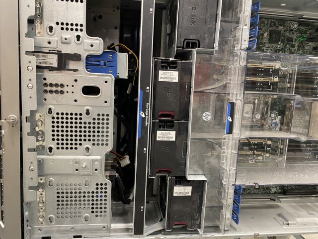 721241-15 Server Computer - HP ProLiant ML350p Gen 8