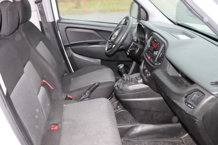 734600-12 Fiat Doblo -16 Regnr: YDX553