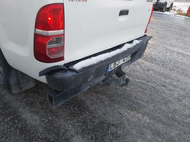 734626-10 Toyota Hilux 2.5 D 4WD -12 LBJ450