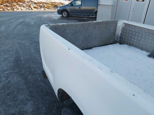 734626-34 Toyota Hilux 2.5 D 4WD -12 LBJ450