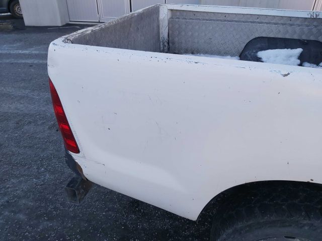 734626-35 Toyota Hilux 2.5 D 4WD -12 LBJ450
