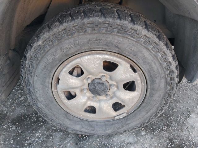 734626-39 Toyota Hilux 2.5 D 4WD -12 LBJ450