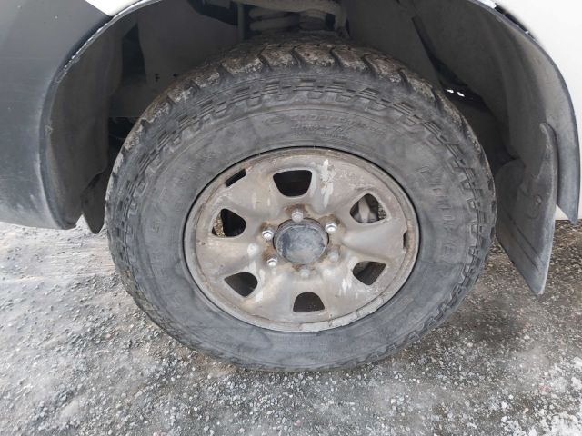 734626-41 Toyota Hilux 2.5 D 4WD -12 LBJ450