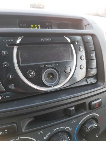 734626-58 Toyota Hilux 2.5 D 4WD -12 LBJ450