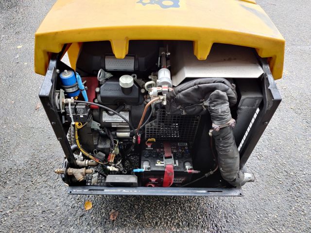 734630-4 Kaeser M17A Compressor 595.8h Kaeser Compressed air cooler