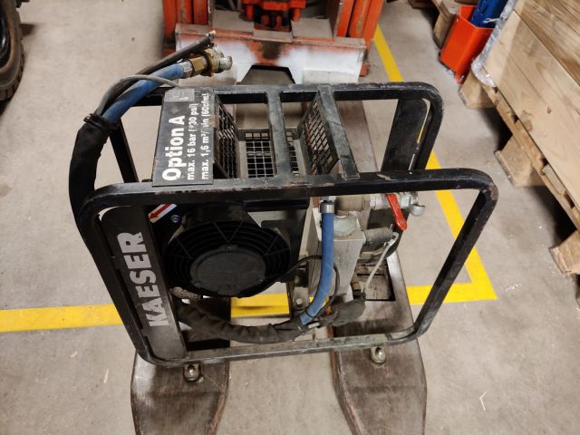 734630-9 Kaeser M17A Compressor 595.8h Kaeser Compressed air cooler