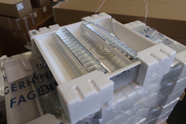 719216-2 13 pcs recessed luminaire Fagerhult Indigo Combo 2x2x14W 60x60cm