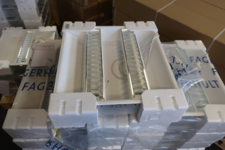 719216-6 13 pcs recessed luminaire Fagerhult Indigo Combo 2x2x14W 60x60cm