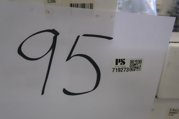 719273-11 24pcs Fagerhult Closs Body Alu 1x35W 180x12,5cm