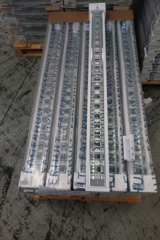 719294-6 21 pendant office luminaire Fagerhult Closs Body White 2x35W 150x30cm